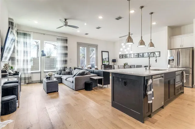 $624,900 | 7976 Minglewood Lane, Dallas, TX 75231