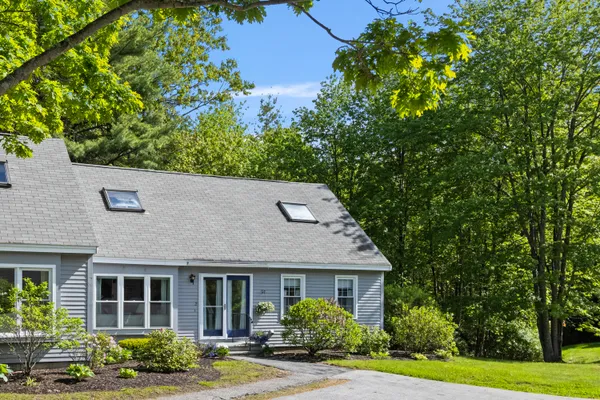 $399,900 | 2 Ashbourne Court, Unit 2, South Portland, ME 04106
