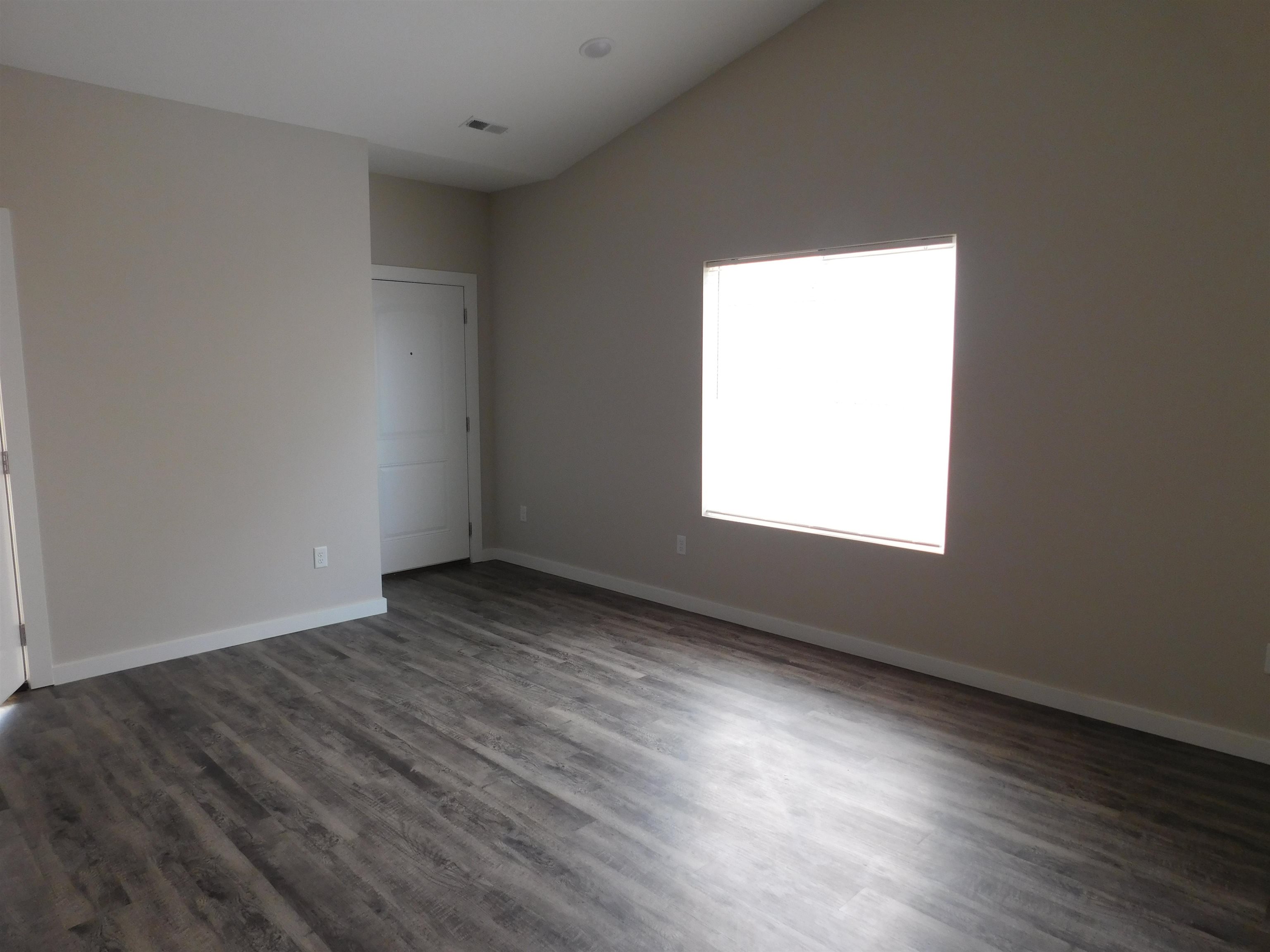 13533 West Haskell Wichita, KS 67235 - Photo 7 of 19