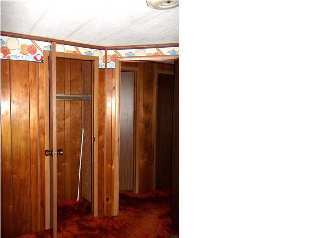 8121 Old State Road Evansville, IN 47710 - Photo 11 of 15