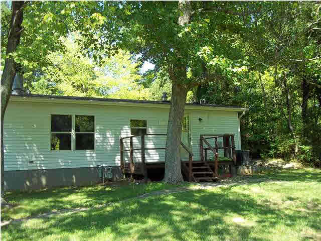 8121 Old State Road Evansville, IN 47710 - Photo 3 of 15