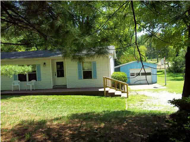 8121 Old State Road Evansville, IN 47710 - Photo 4 of 15