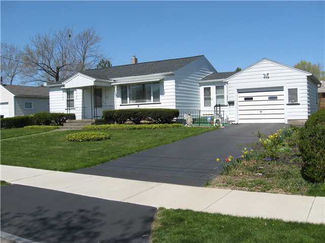 44 Ashwood Drive Rochester, NY 14609 - Photo 1 of 1 Exterior Front