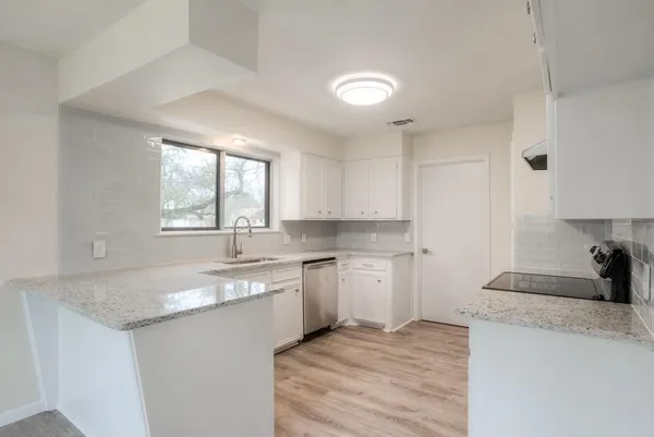 $2,050 | 2503 Versailles Drive, Cedar Park, TX 78613