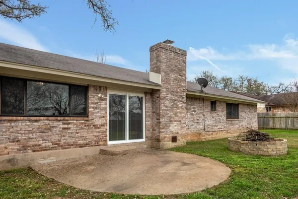 $2,050 | 2503 Versailles Drive, Cedar Park, TX 78613