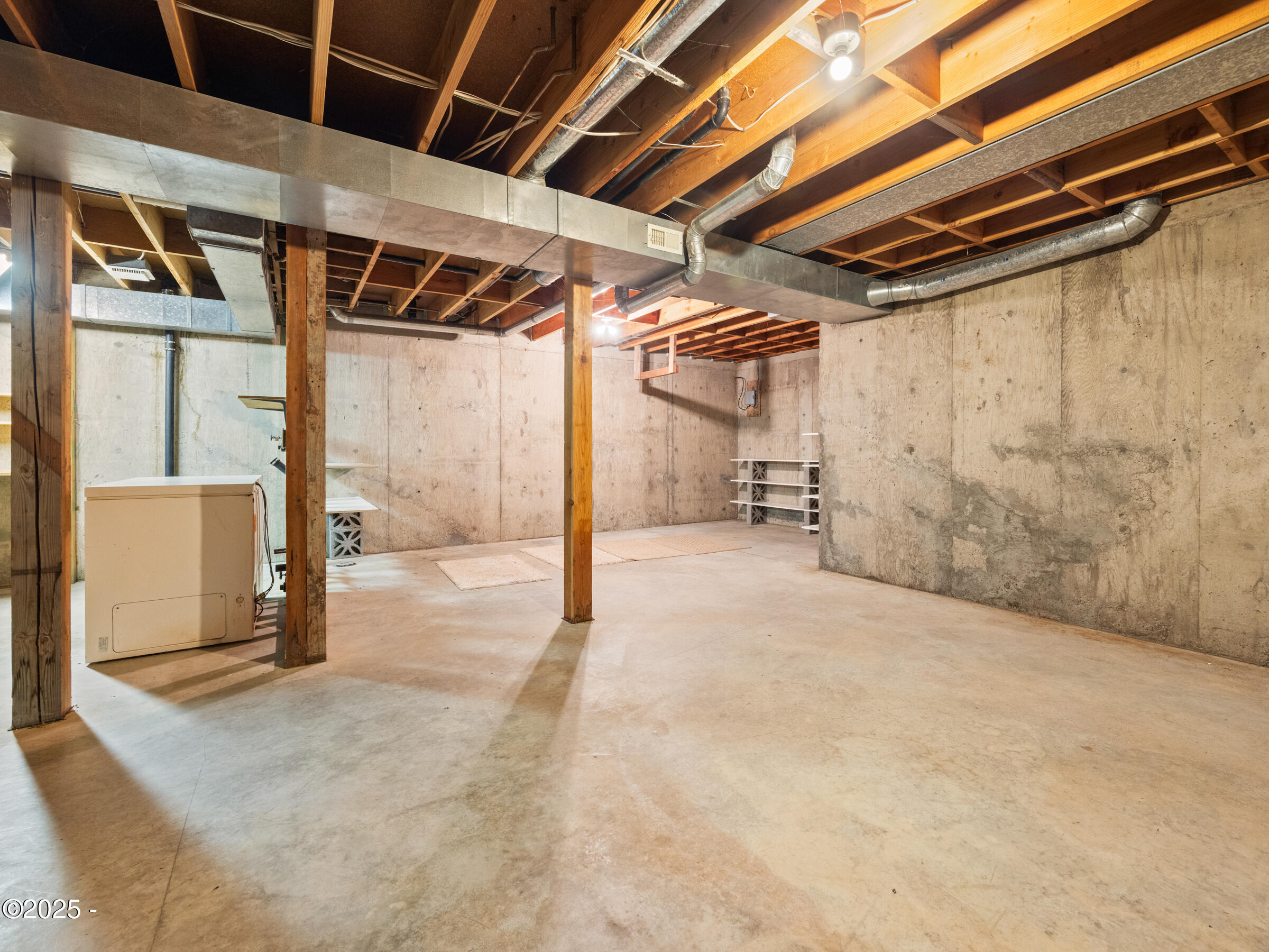 1016 Southwest Mark Street Newport, OR 97365 - Photo 54 of 70 Basement(5)