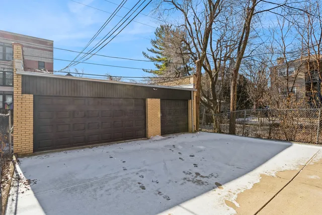 $2,350,000 | 1535 West Estes Avenue, Chicago, IL 60626