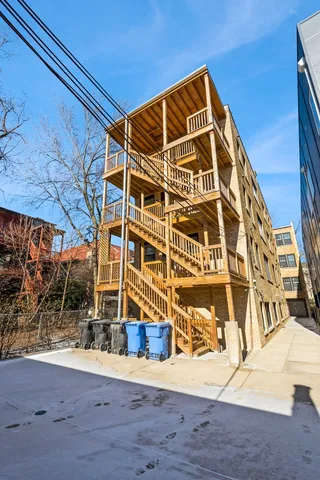 $2,350,000 | 1535 West Estes Avenue, Chicago, IL 60626