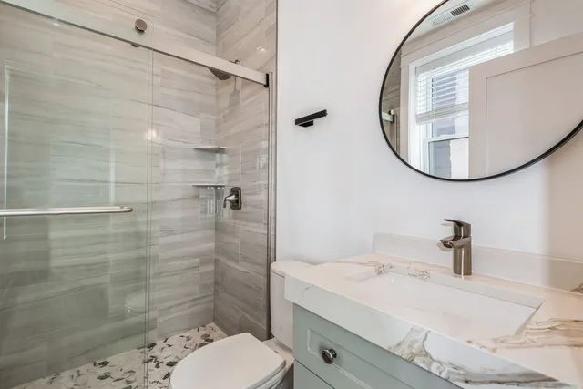 $2,350,000 | 1535 West Estes Avenue, Chicago, IL 60626