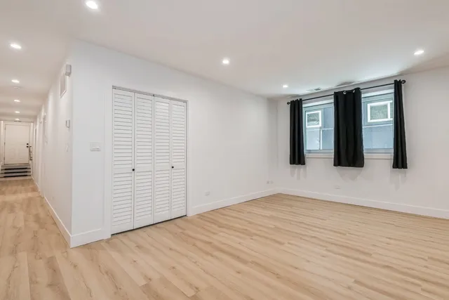 $2,350,000 | 1535 West Estes Avenue, Chicago, IL 60626