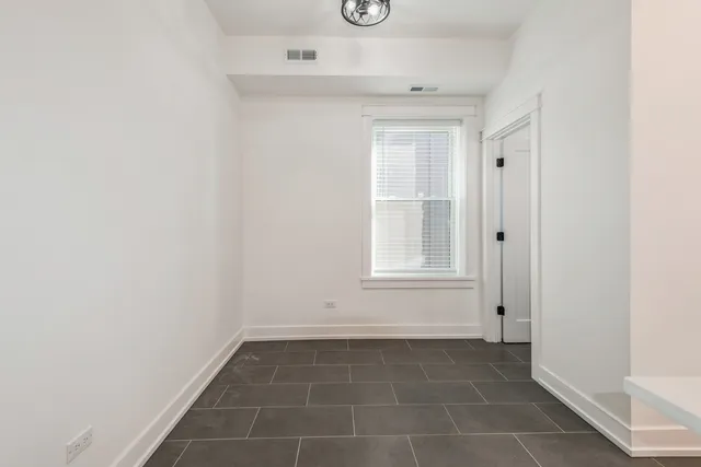 $2,350,000 | 1535 West Estes Avenue, Chicago, IL 60626