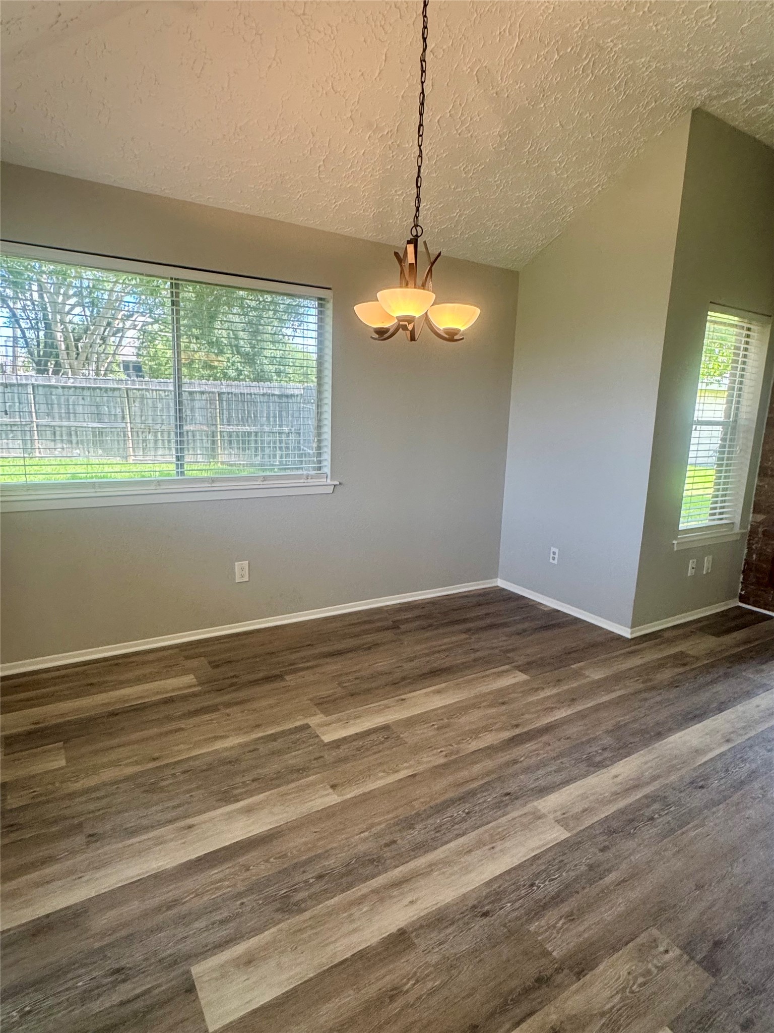 15702 Roxton Ridge Drive Houston, TX 77598 - Photo 14 of 26