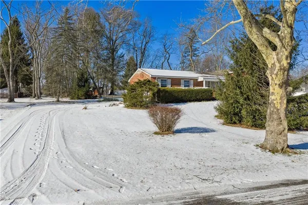 $271,000 | 43 Circle Drive, Beaver, PA 15009