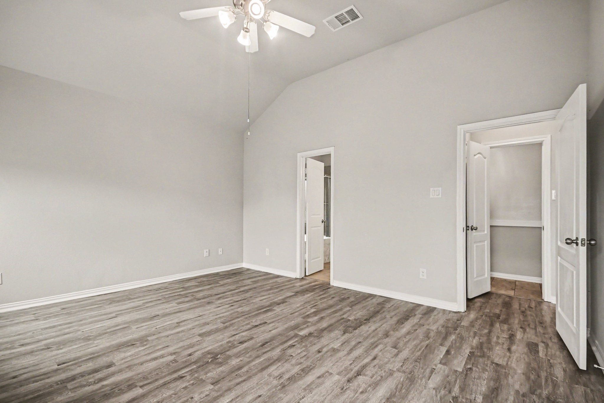 110 Kelly Street Angleton, TX 77515 - Photo 15 of 32