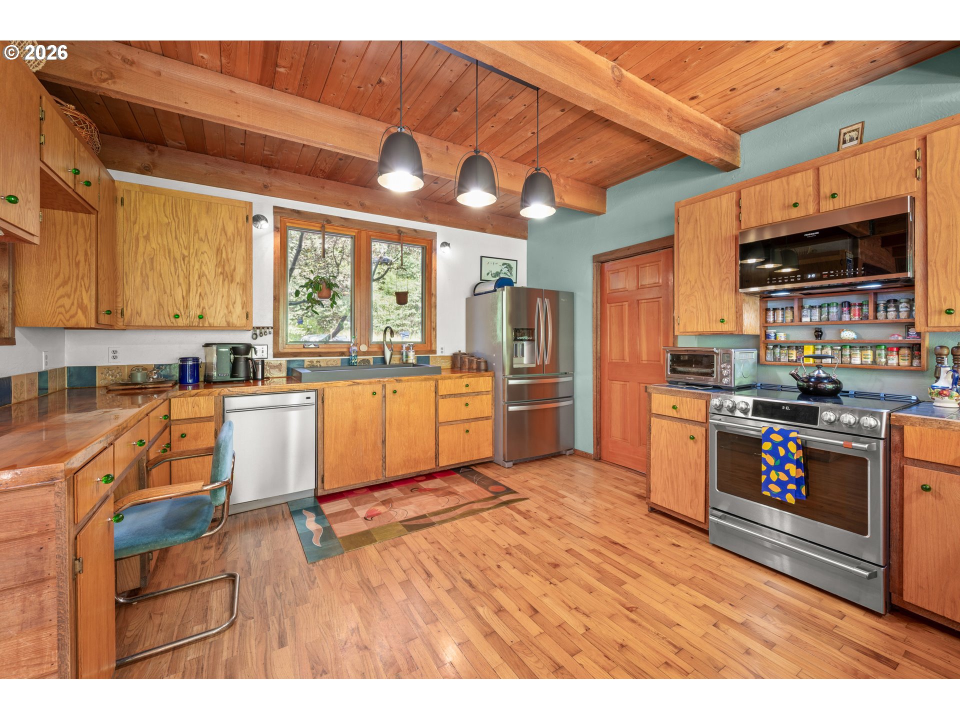 2052 South Shasta Loop Eugene, OR 97405 - Photo 12 of 48