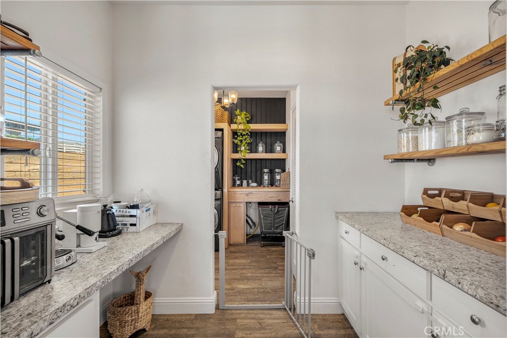 7534 Stewart Road Colton, CA 92324 - Photo 10 of 38 Gallery Image 10