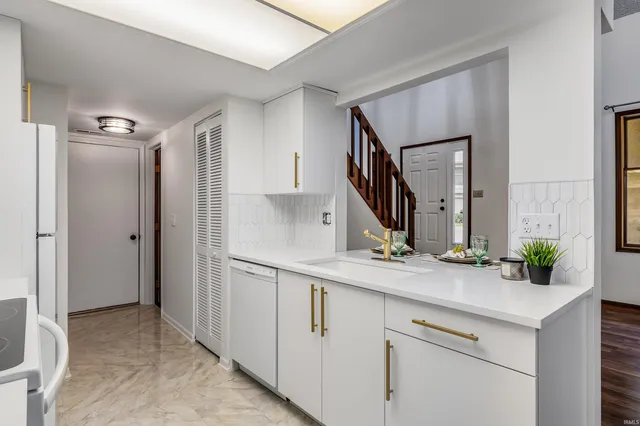 $189,900 | 4225 Crofton Court, Fort Wayne, IN 46835