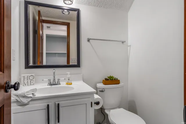 $189,900 | 4225 Crofton Court, Fort Wayne, IN 46835