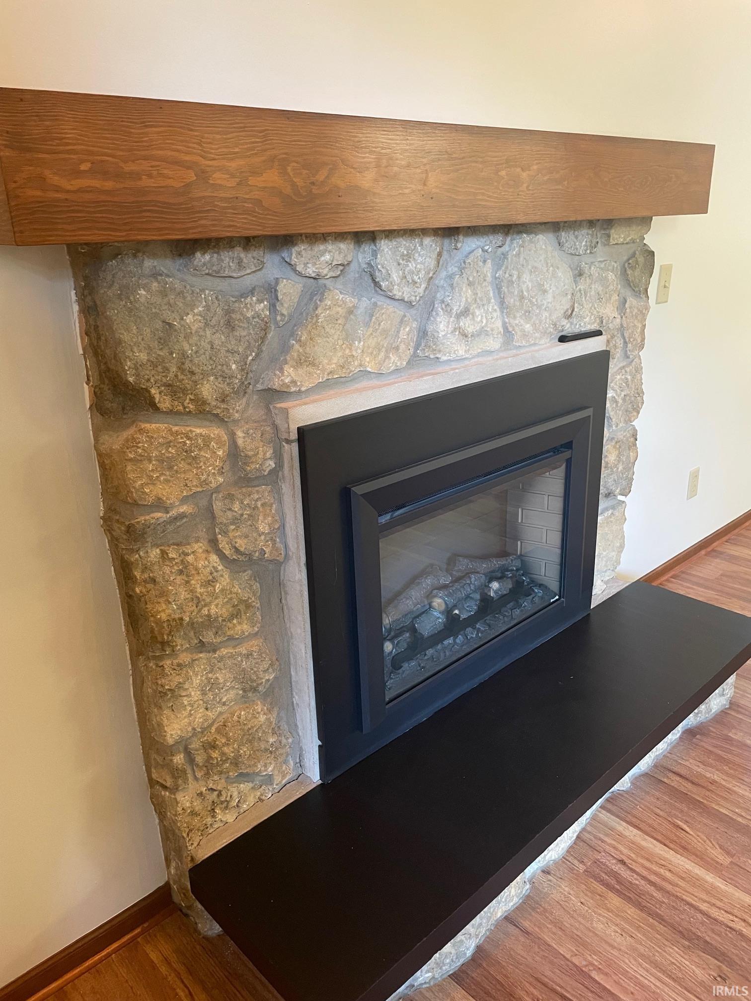 4225 Crofton Court Fort Wayne, IN 46835 - Photo 6 of 35