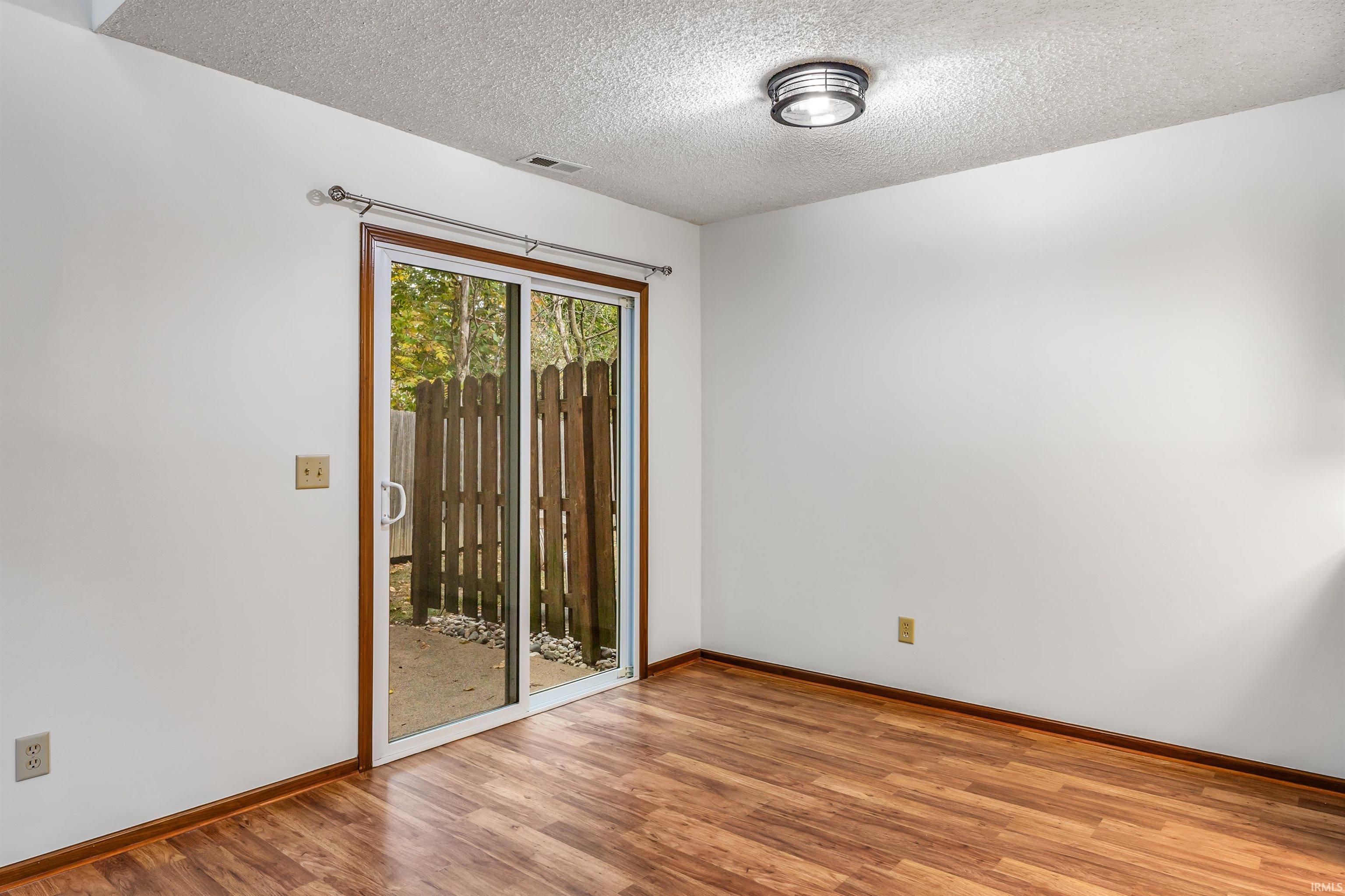 4225 Crofton Court Fort Wayne, IN 46835 - Photo 8 of 35