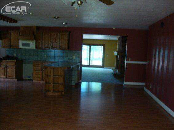 1900 North Durand Road Lennon, MI 48449 - Photo 9 of 18 21181665-8.JPG