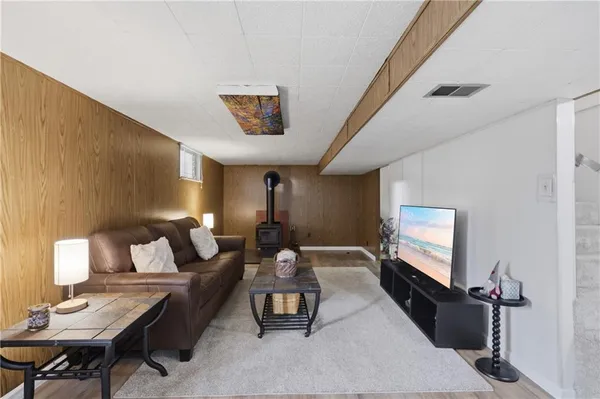 $318,000 | 6915 Northwest 79th Terrace, Kansas City, MO 64152