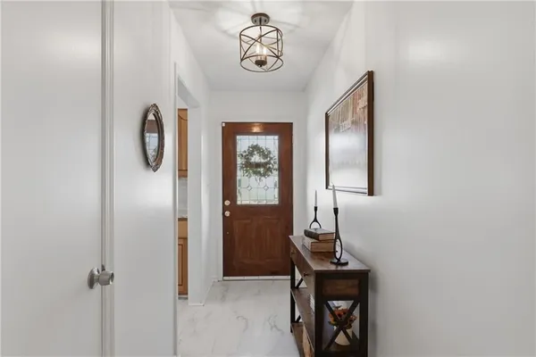 $318,000 | 6915 Northwest 79th Terrace, Kansas City, MO 64152