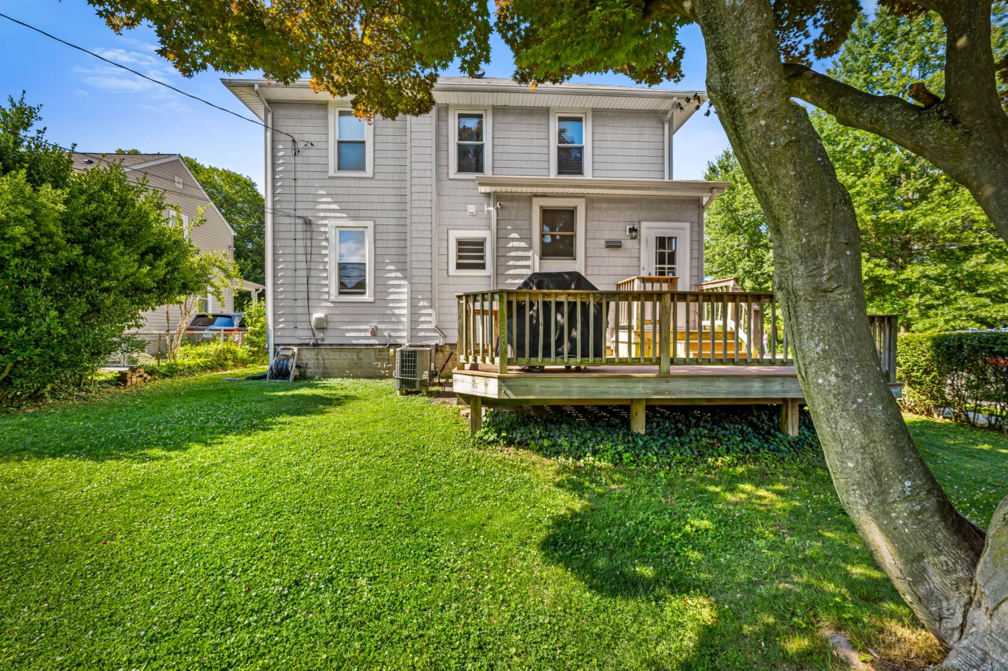 600 Dunkirk Road Baltimore, MD 21212 - Photo 5 of 8 Spacious backyard.