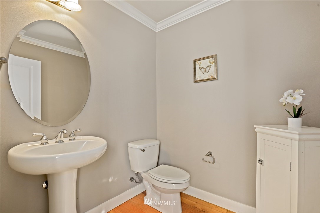 360 Northeast Paulson Road Poulsbo, WA 98370 - Photo 13 of 40 Gallery Image 13