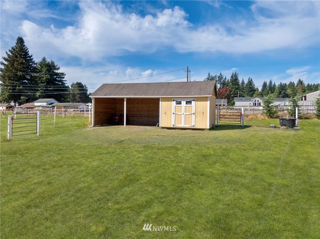 360 Northeast Paulson Road Poulsbo, WA 98370 - Photo 31 of 40 Gallery Image 31