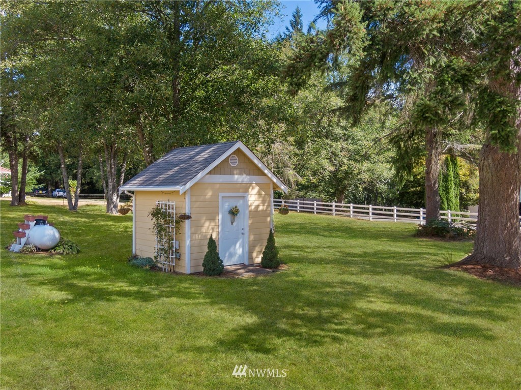 360 Northeast Paulson Road Poulsbo, WA 98370 - Photo 32 of 40 Gallery Image 32