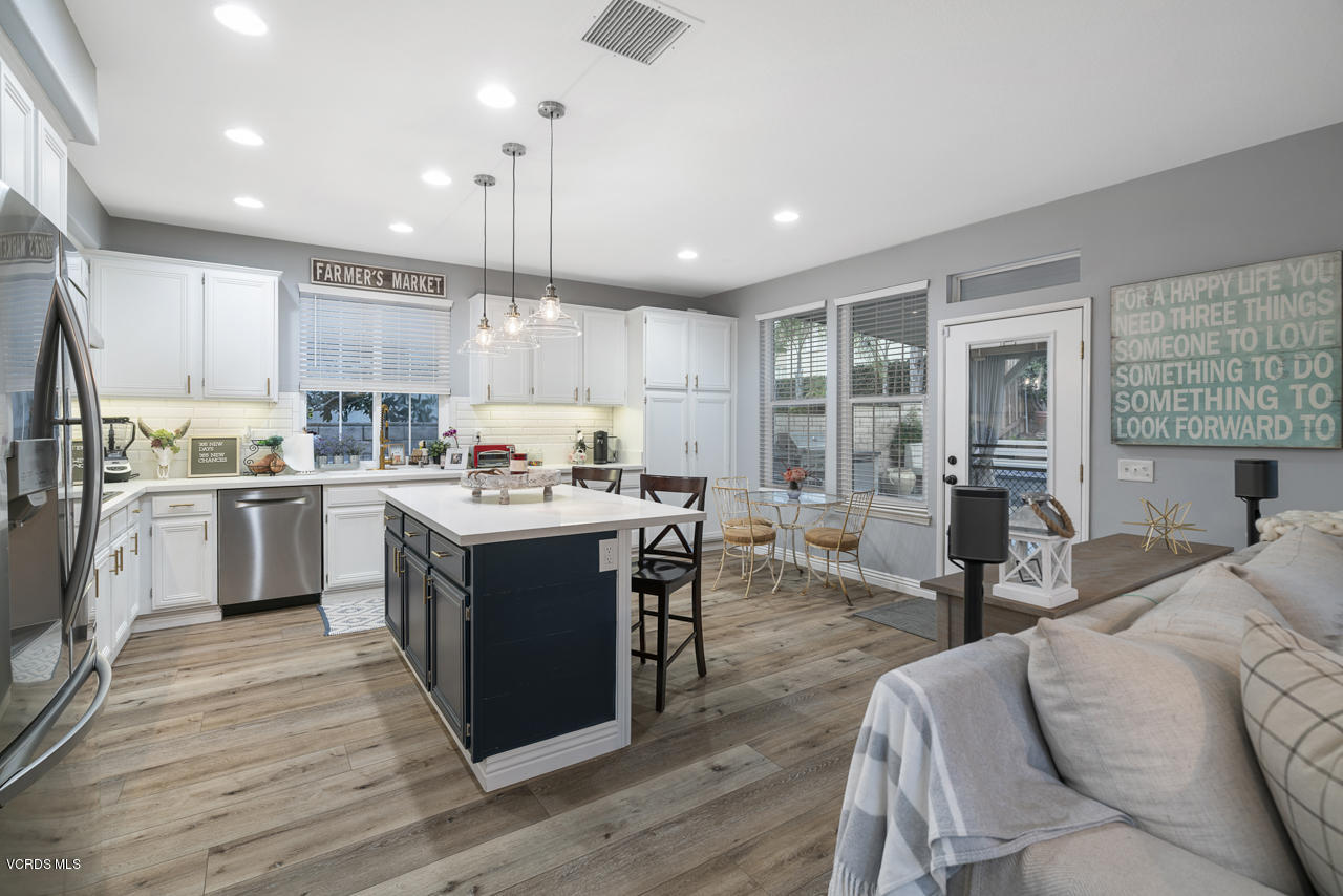 102 Park Hill Road Simi Valley, CA 93065 - Photo 11 of 31 _DSC5400
