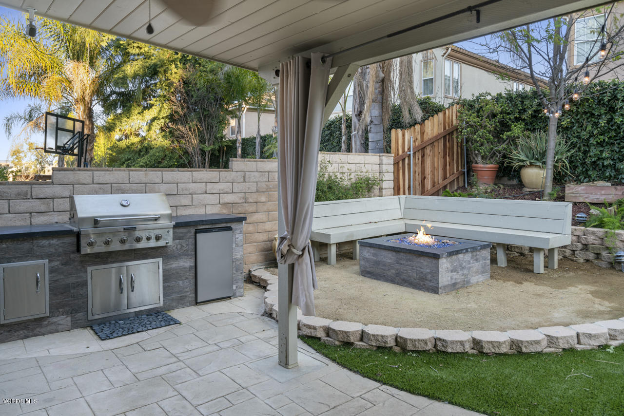 102 Park Hill Road Simi Valley, CA 93065 - Photo 4 of 31 _DSC5364