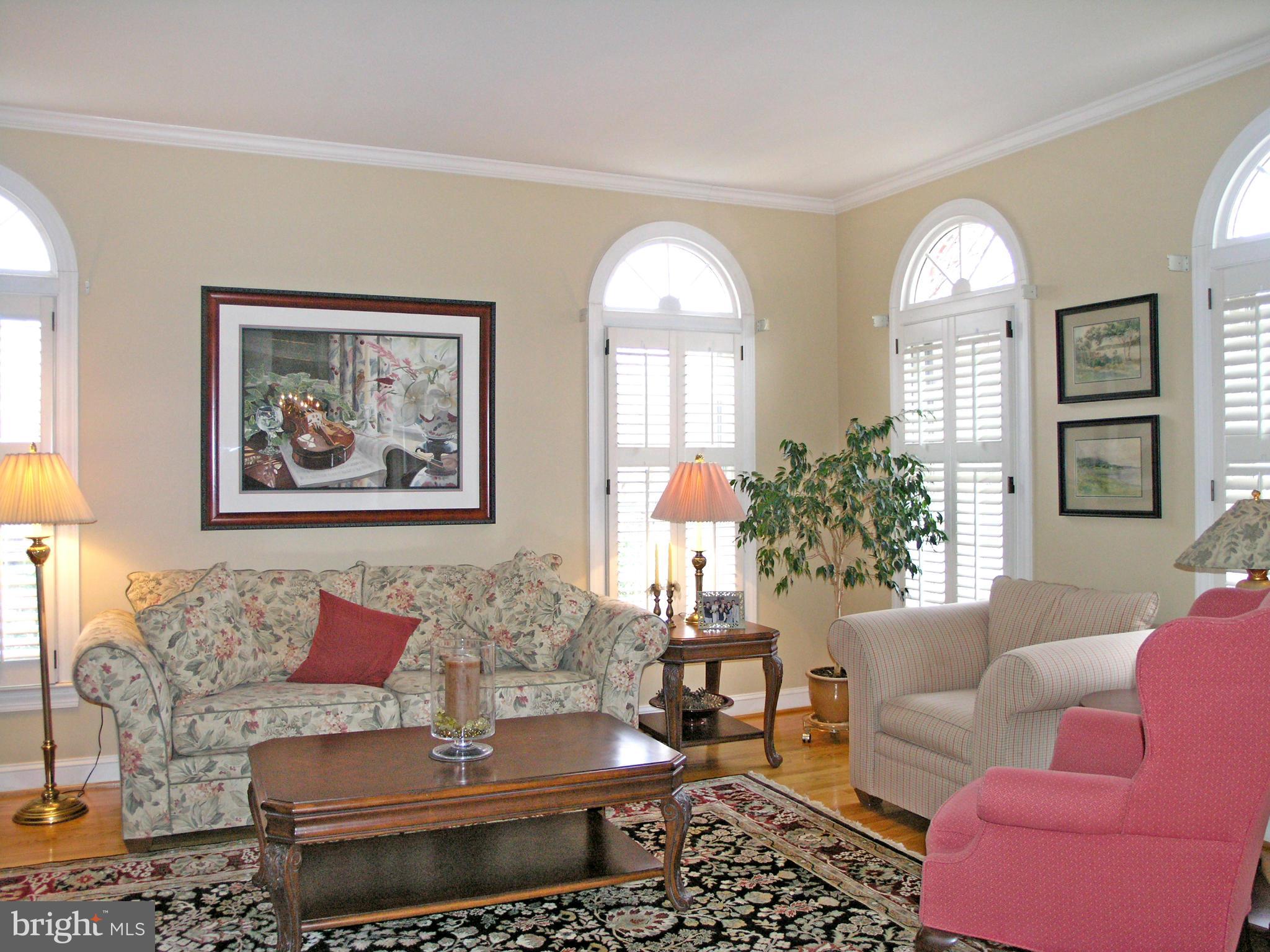 11256 Center Harbor Road Reston, VA 20194 - Photo 3 of 14 Living Room