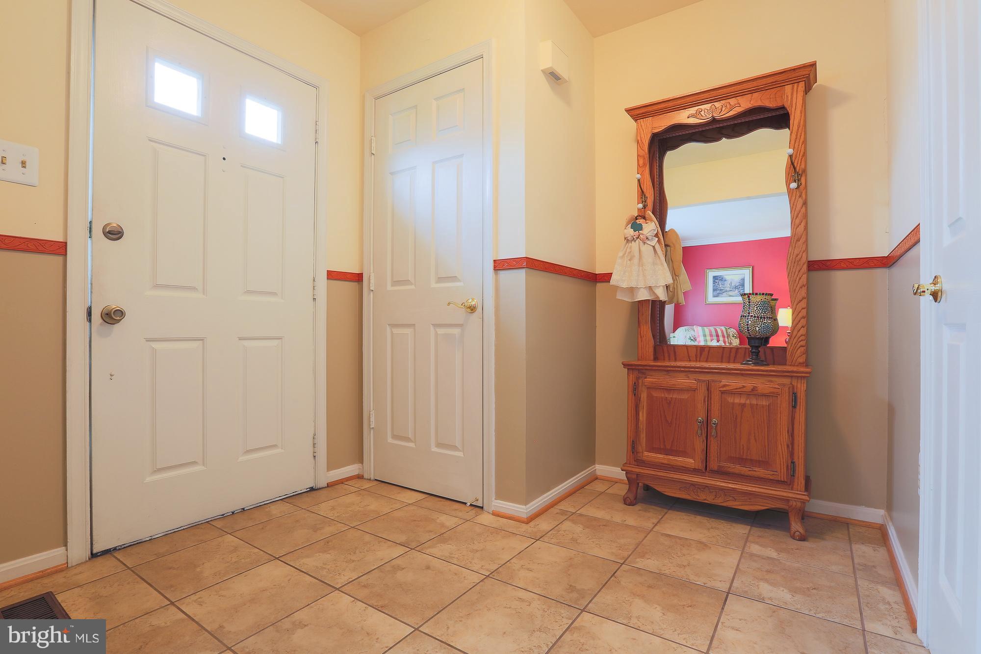 4426 Cole Farm Road Baltimore, MD 21236 - Photo 4 of 29 Interior (General)