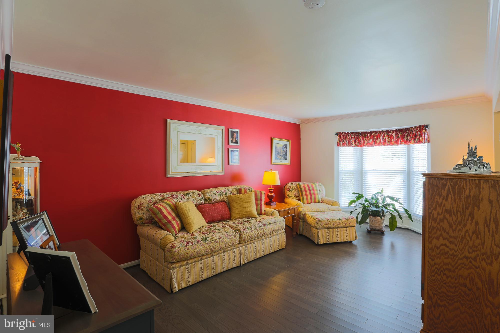 4426 Cole Farm Road Baltimore, MD 21236 - Photo 6 of 29 Living Room