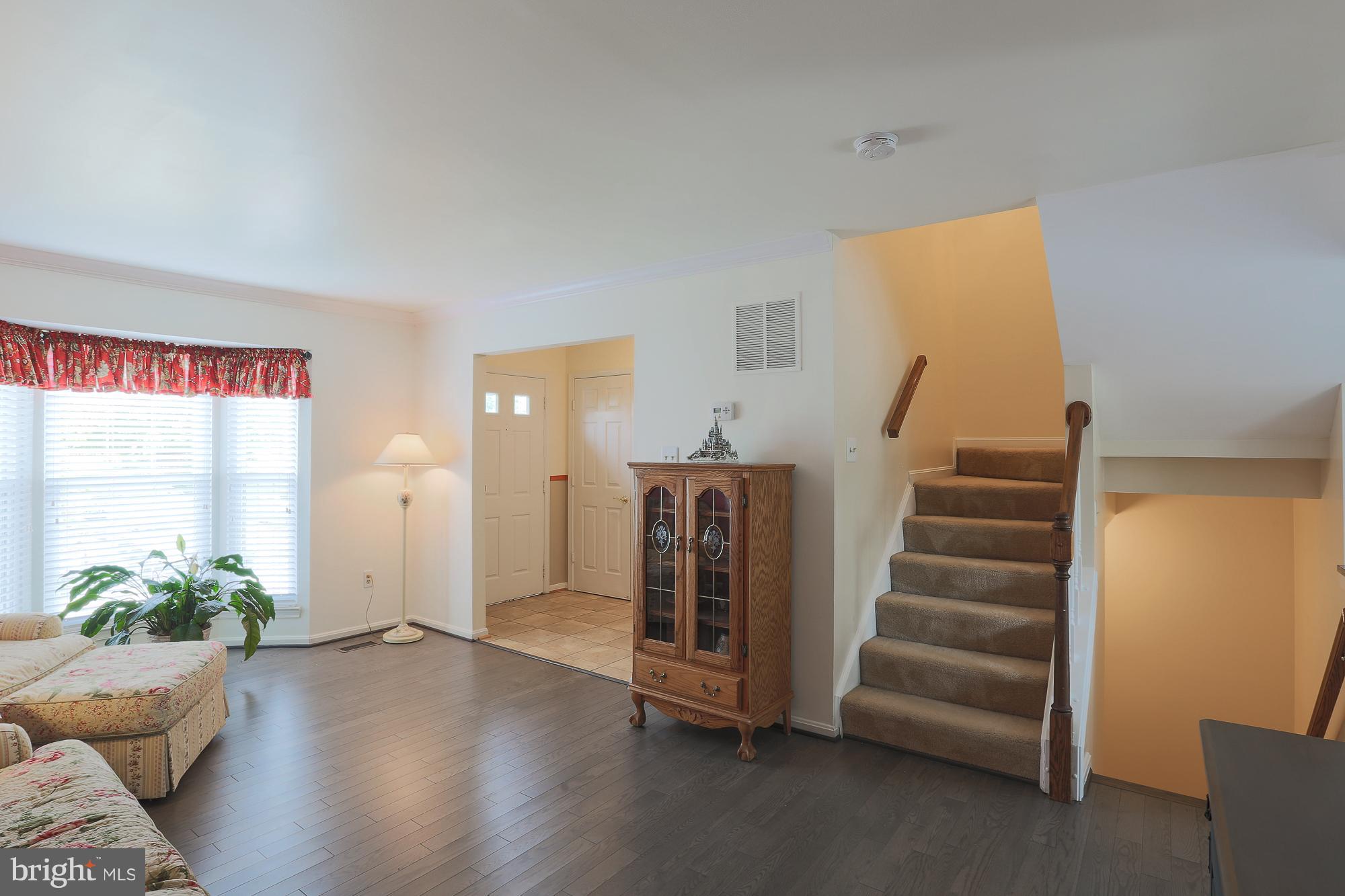4426 Cole Farm Road Baltimore, MD 21236 - Photo 8 of 29 Living Room