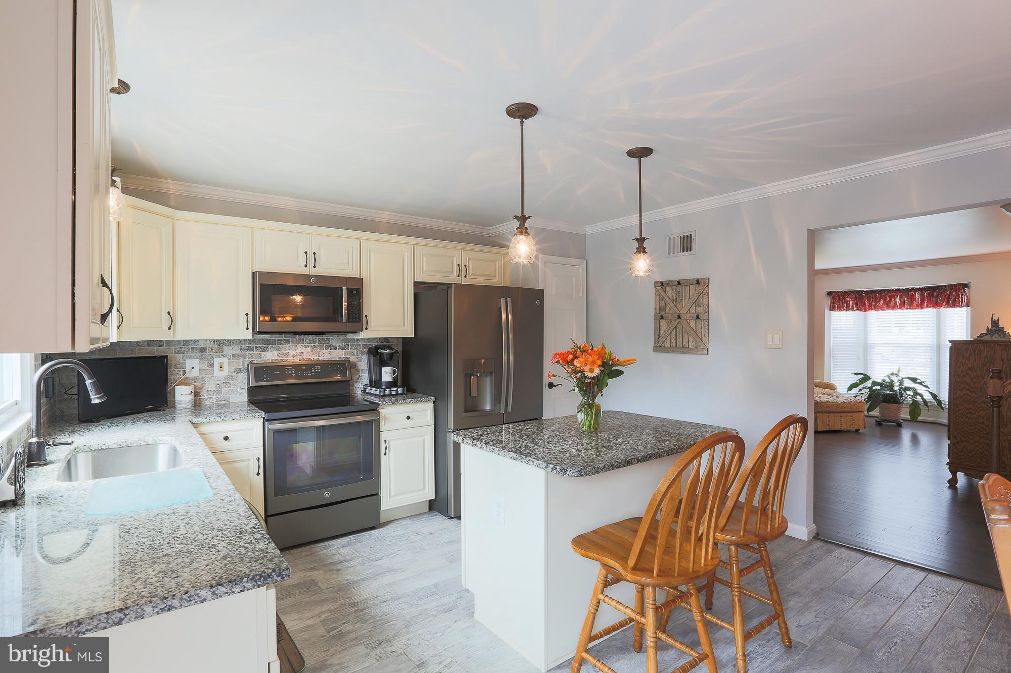 4426 Cole Farm Road Baltimore, MD 21236 - Photo 9 of 29 Kitchen