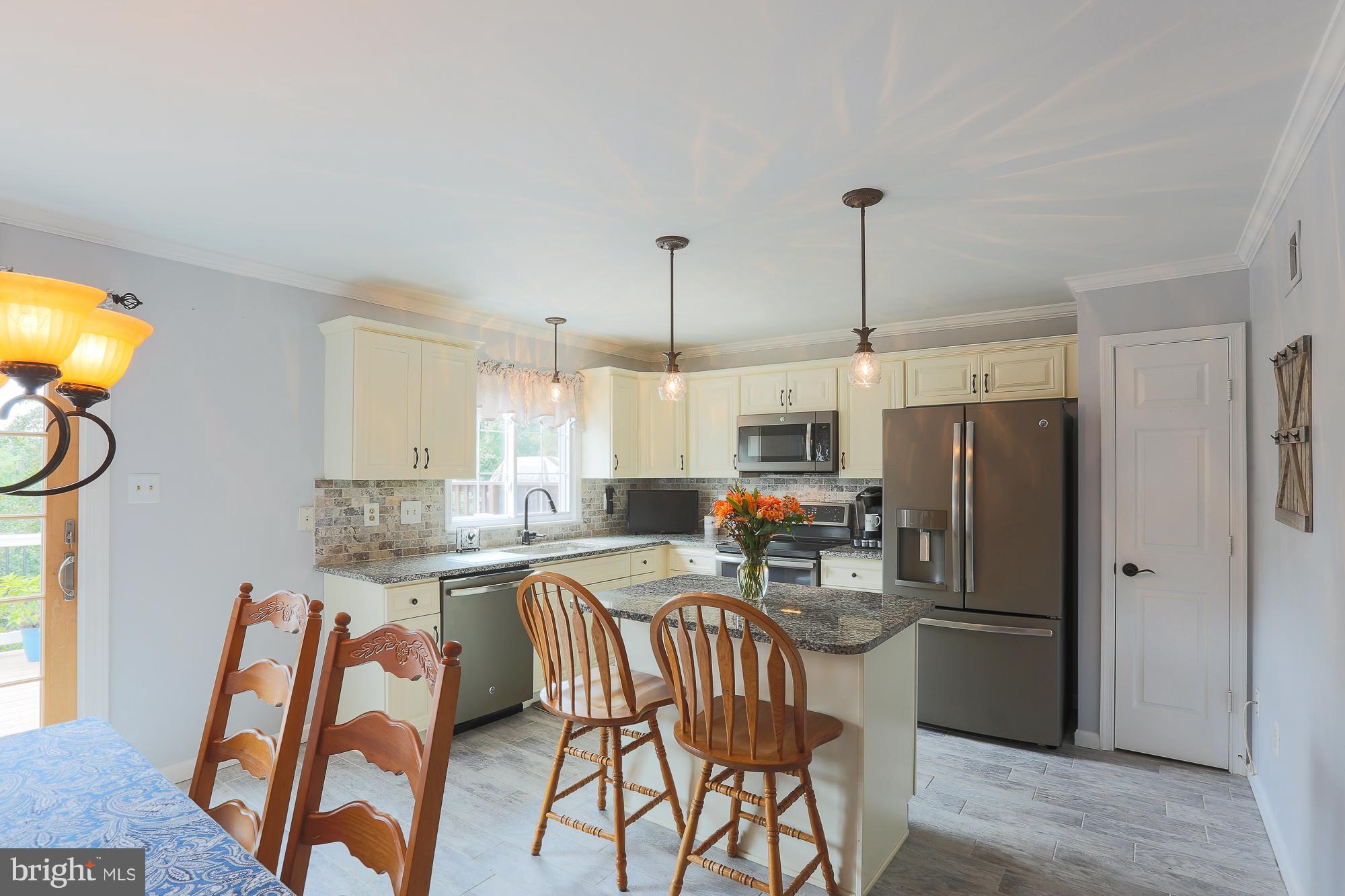 4426 Cole Farm Road Baltimore, MD 21236 - Photo 10 of 29 Kitchen