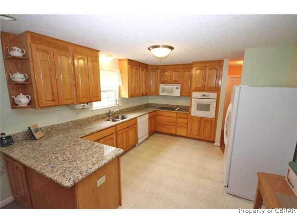 8374 Guinea Road Hayes, VA 23072 - Photo 4 of 17