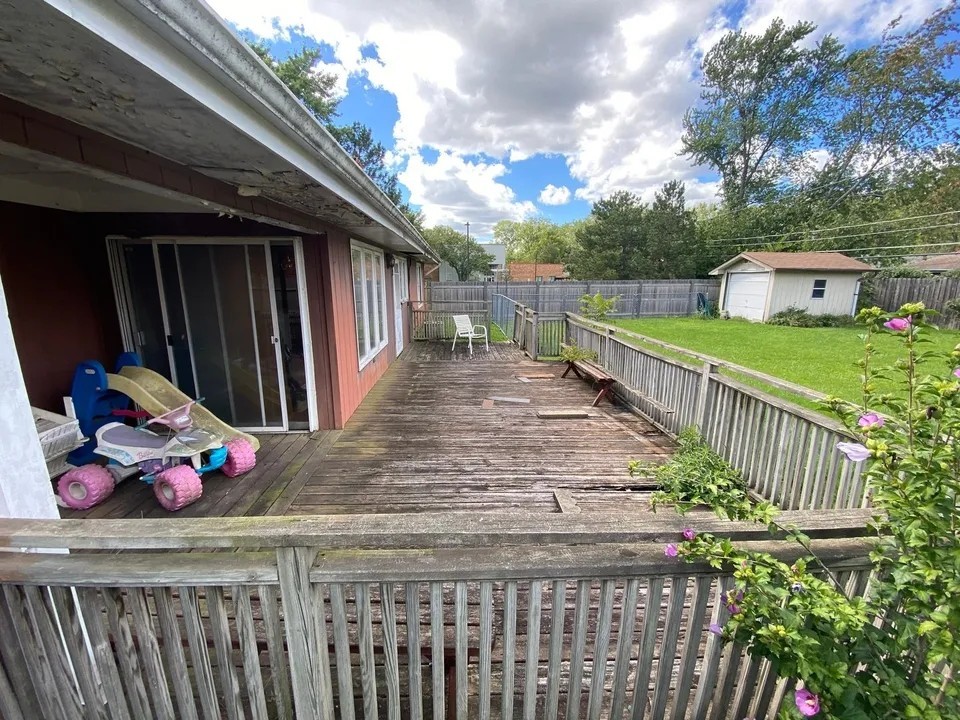 1530 Hassell Road Hoffman Estates, IL 60169 - Photo 7 of 9