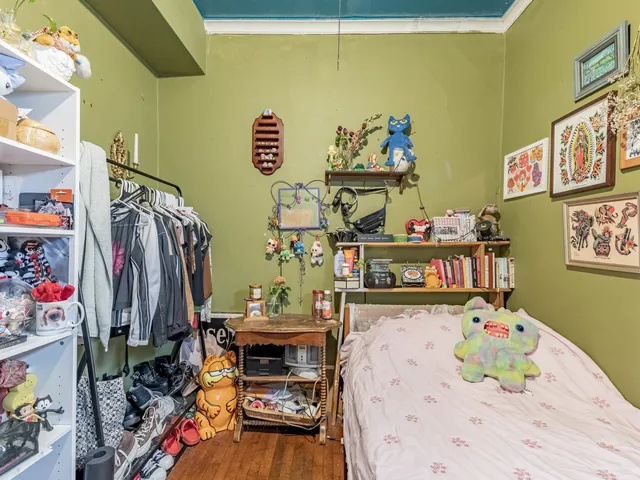 $160,000 | 2951 West 43rd Street, Chicago, IL 60632