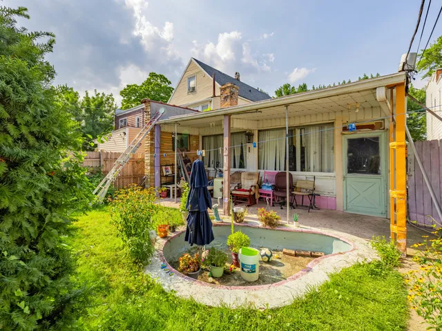 $160,000 | 2951 West 43rd Street, Chicago, IL 60632