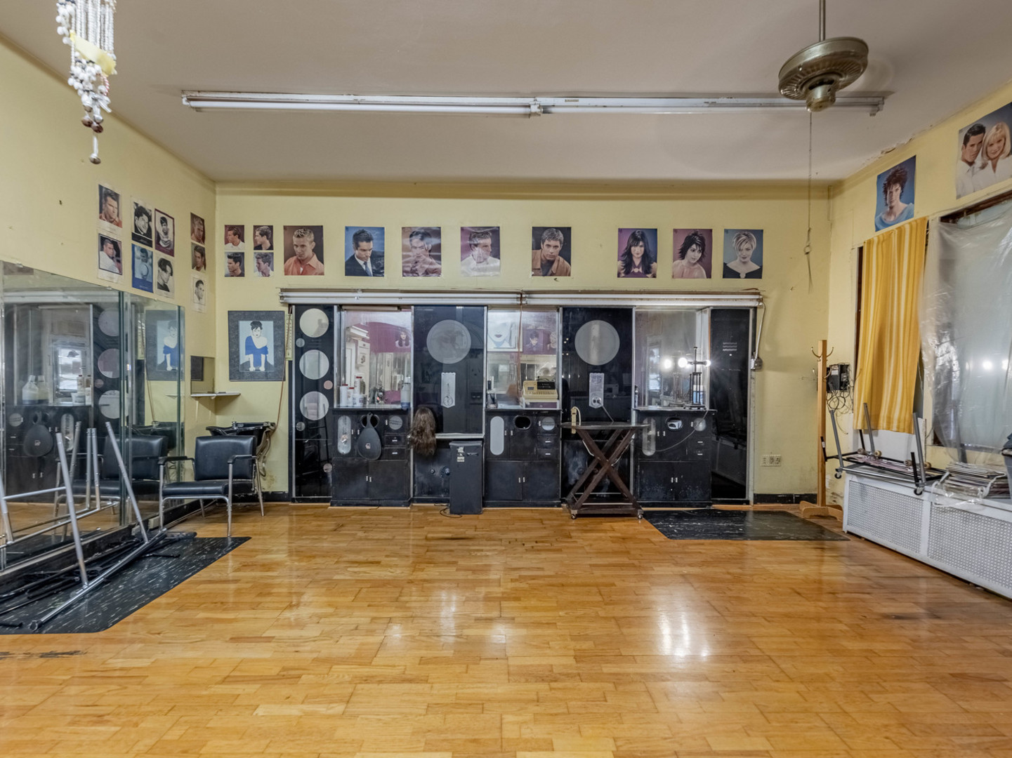 2951 West 43rd Street Chicago, IL 60632 - Photo 2 of 26