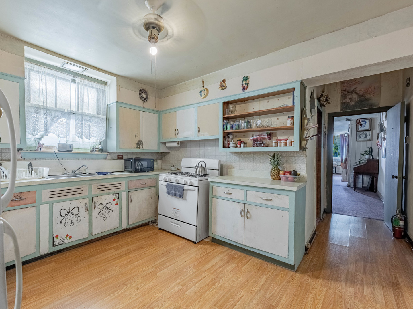 2951 West 43rd Street Chicago, IL 60632 - Photo 6 of 26