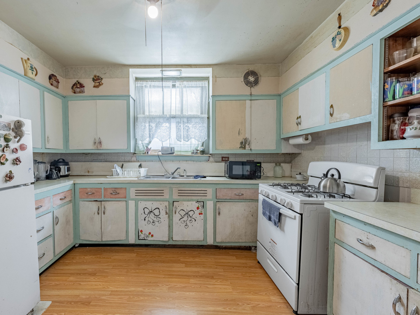 2951 West 43rd Street Chicago, IL 60632 - Photo 7 of 26