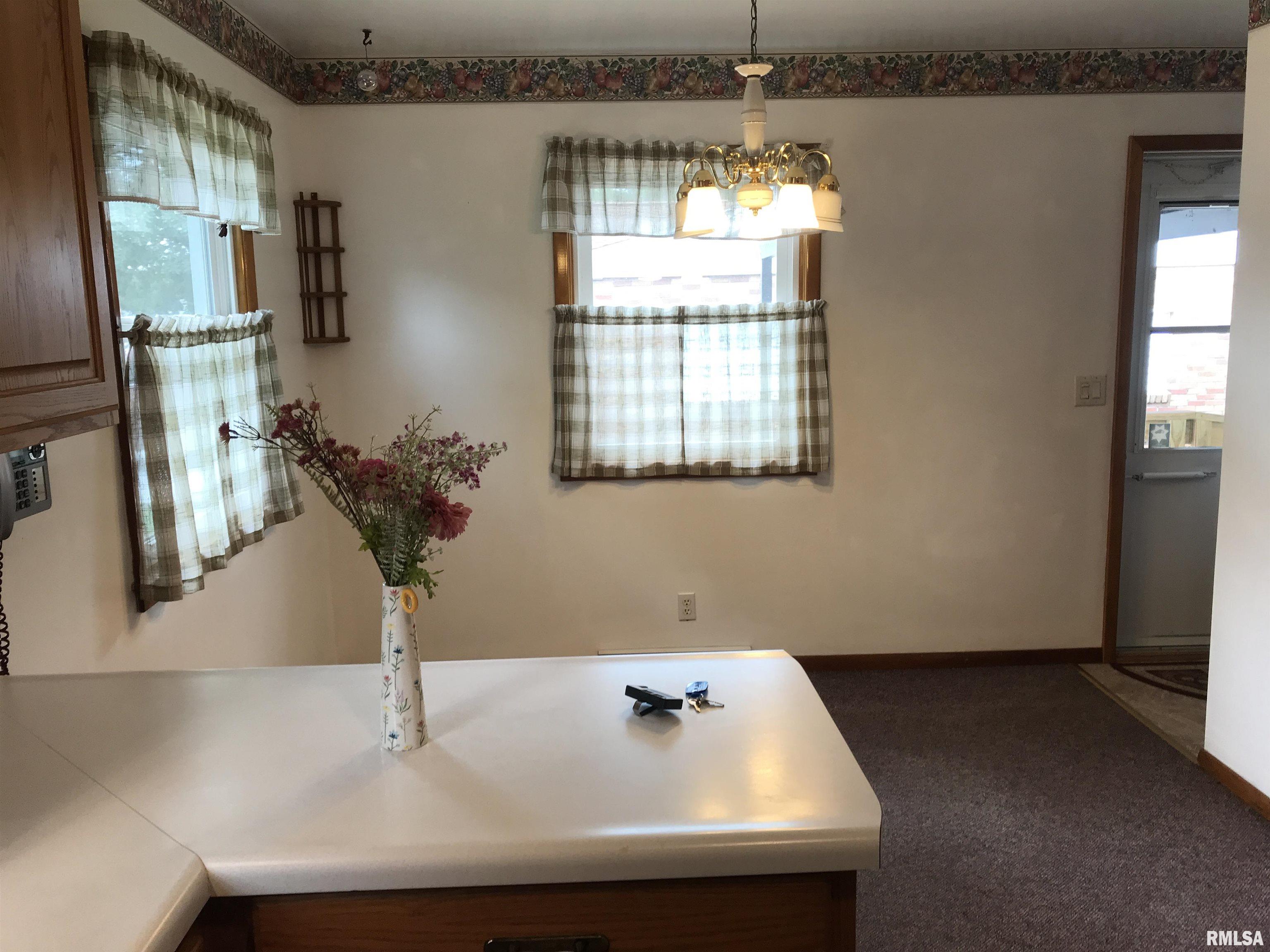 817 Harrison Street Kewanee, IL 61443 - Photo 12 of 29