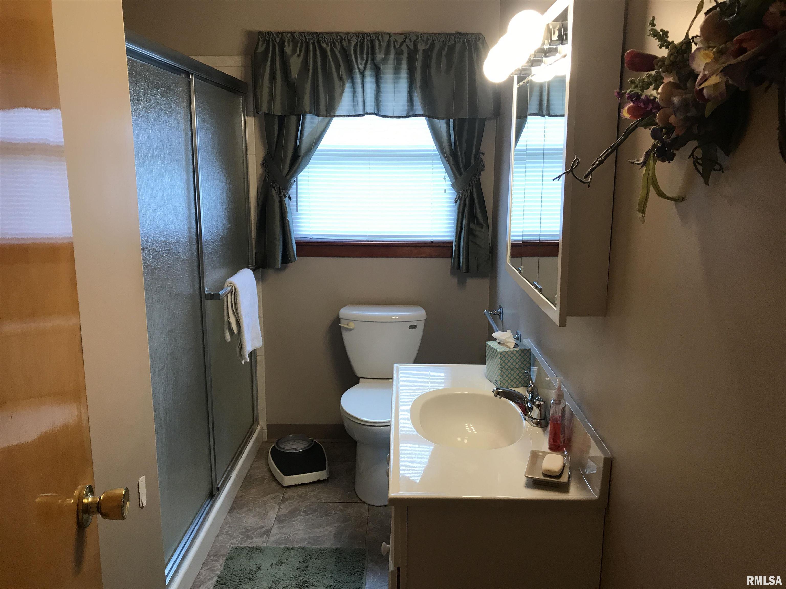 817 Harrison Street Kewanee, IL 61443 - Photo 13 of 29