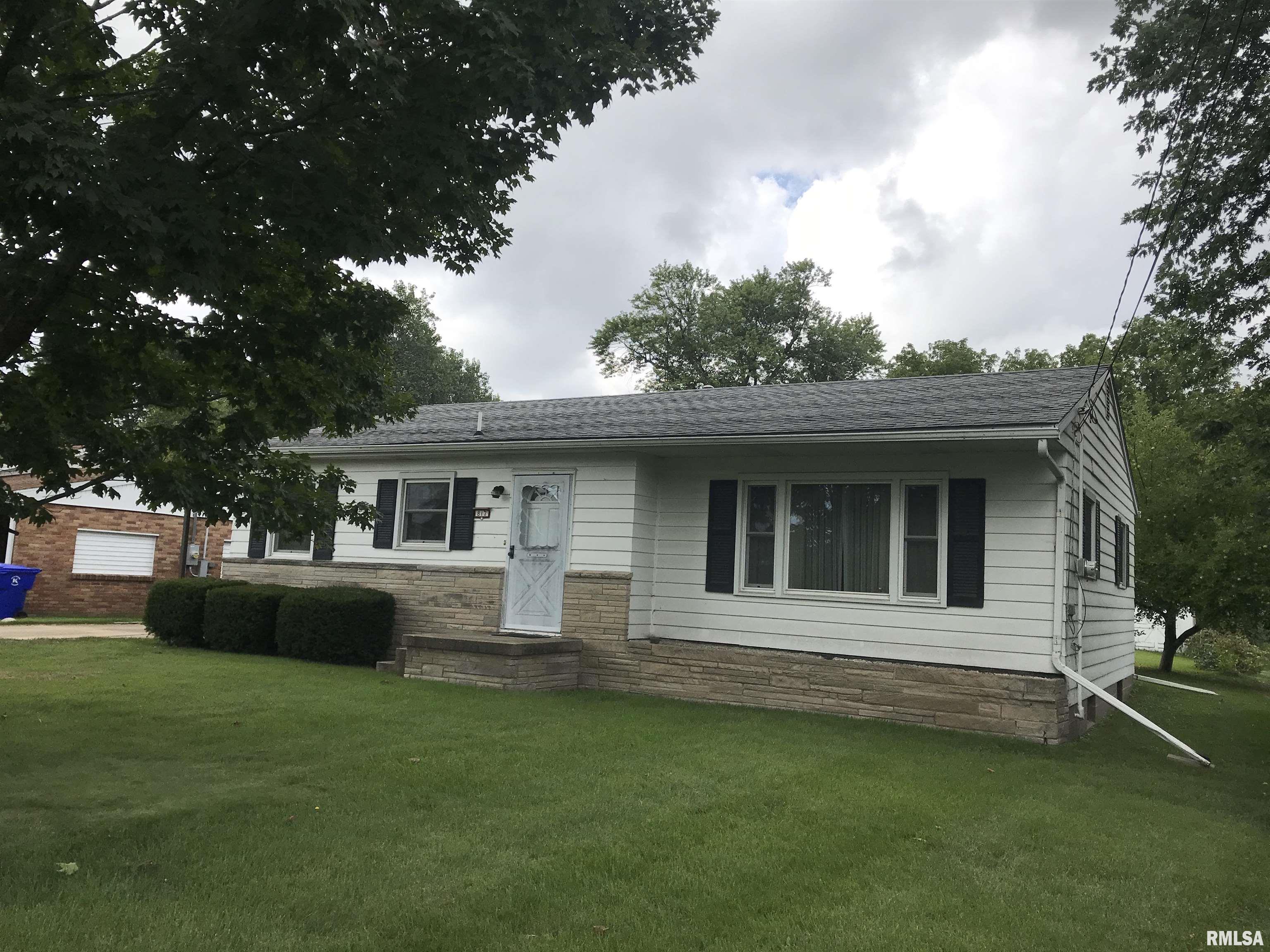 817 Harrison Street Kewanee, IL 61443 - Photo 2 of 29