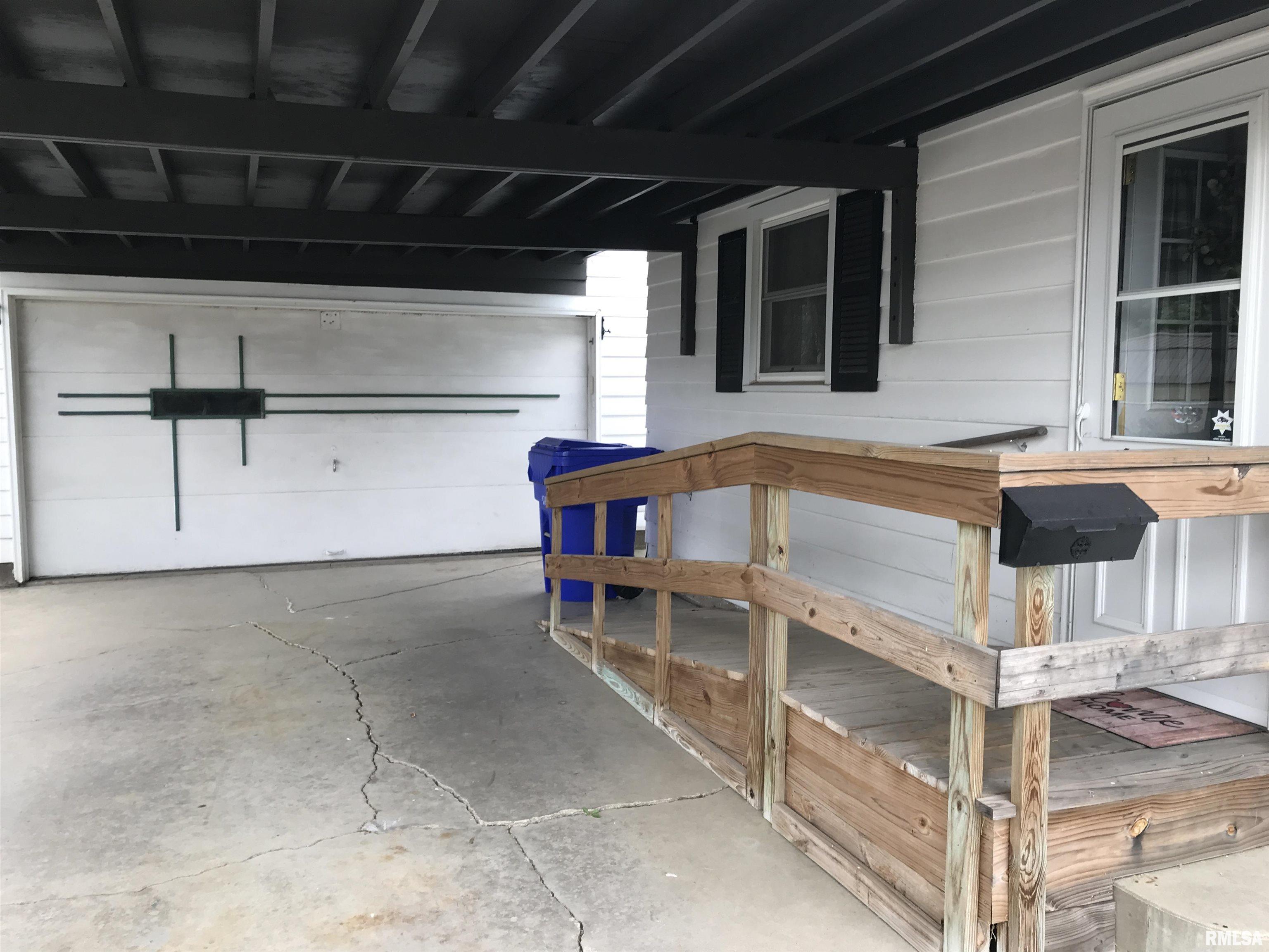 817 Harrison Street Kewanee, IL 61443 - Photo 4 of 29